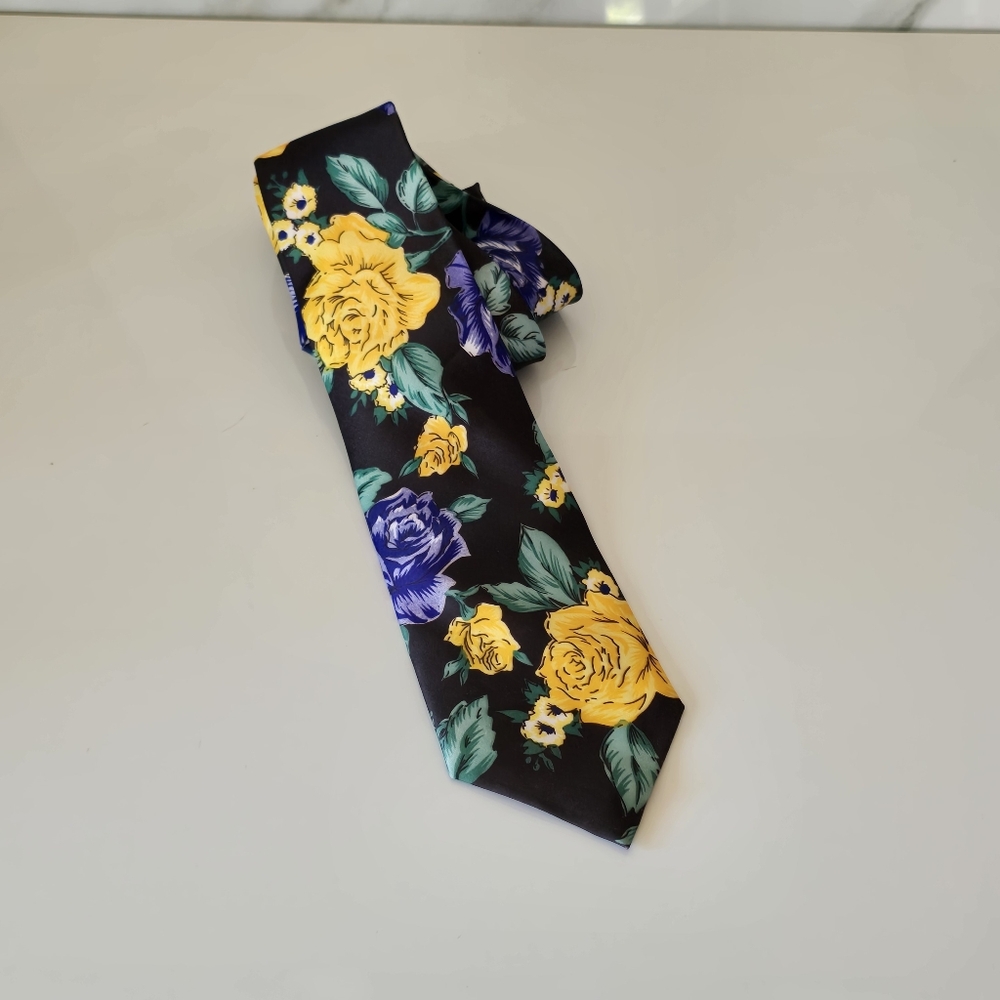 ROME Floral Black Tie with Yellow and Blue Roses Men's tie NWOT